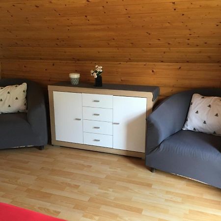 Nefelejcs Apartman บาลาตอนวีลาโกช ภายนอก รูปภาพ