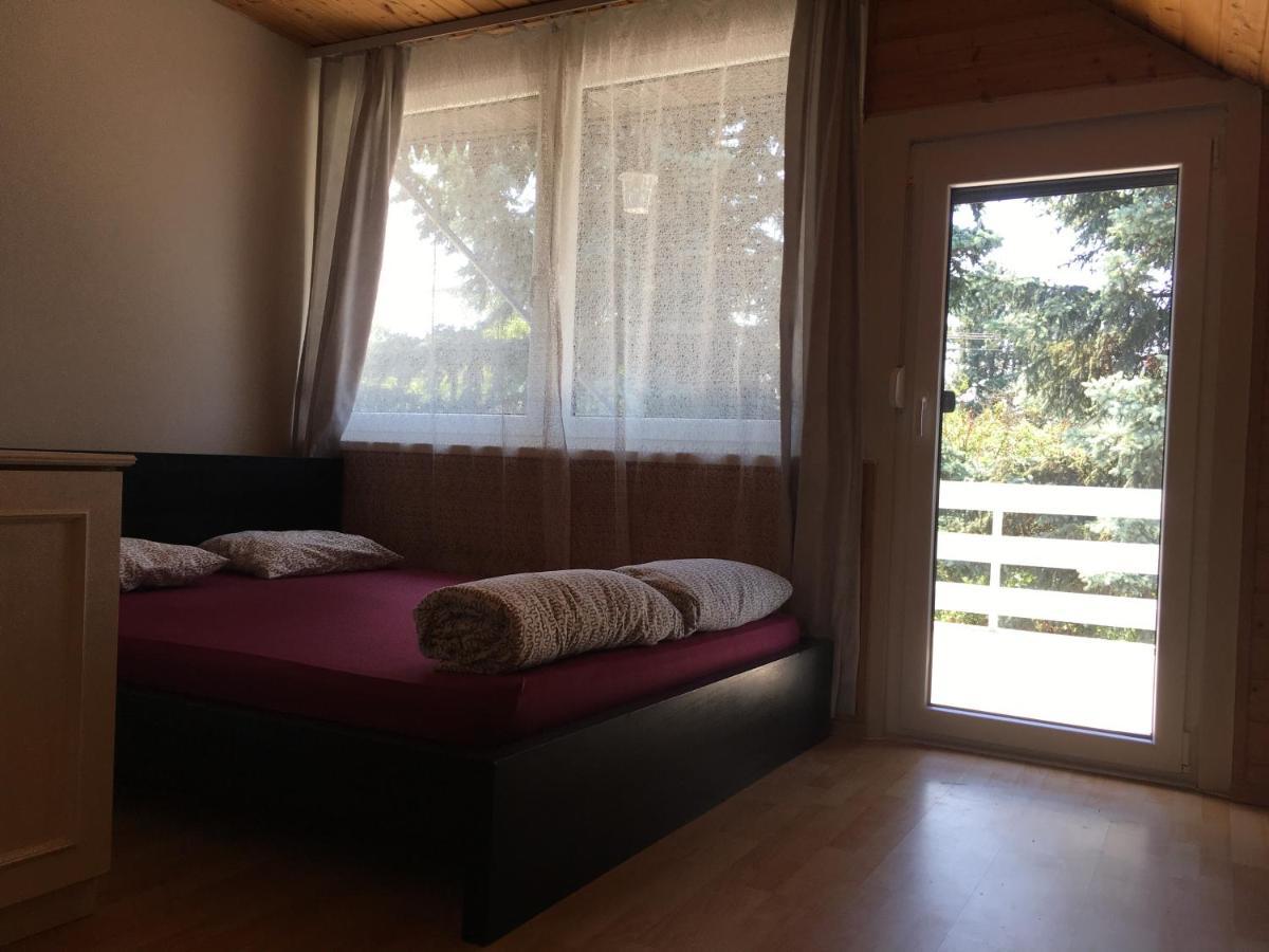 Nefelejcs Apartman บาลาตอนวีลาโกช ภายนอก รูปภาพ