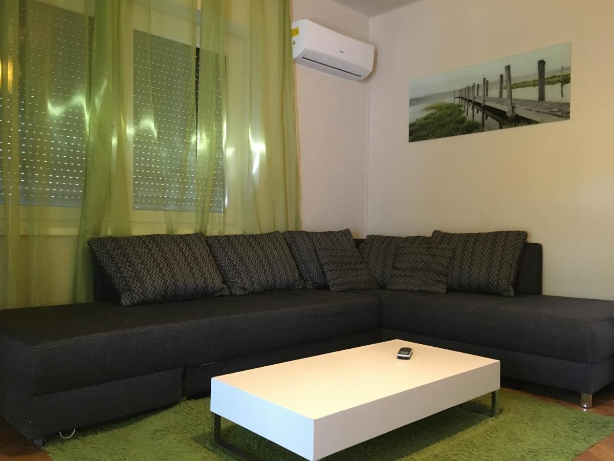 Nefelejcs Apartman บาลาตอนวีลาโกช ภายนอก รูปภาพ